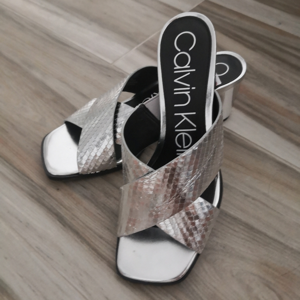 Calvin klein silver snake skin dress sandals